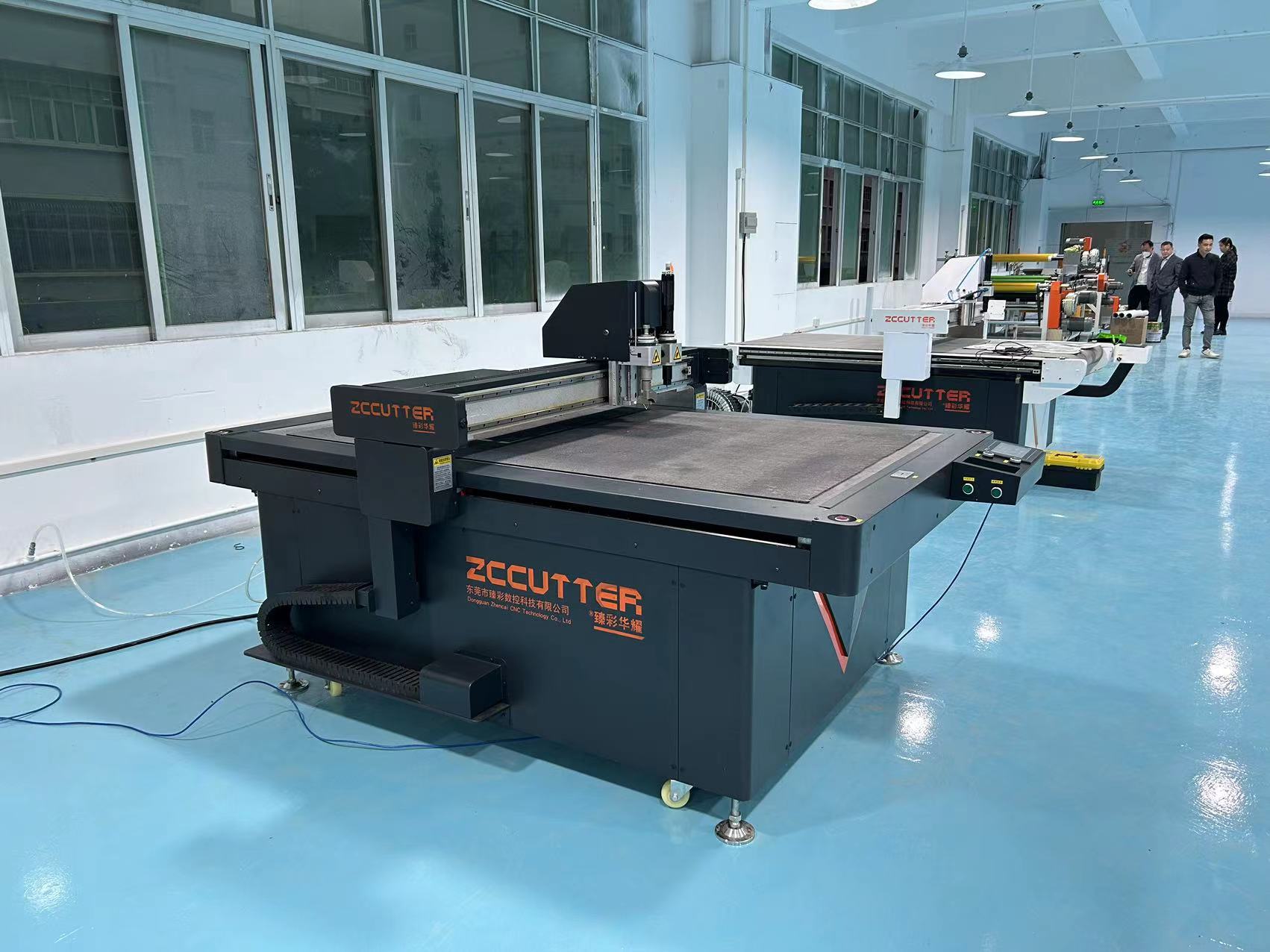 Precision cut thermal silicone pads with clean edges and no burrs - 数字切割机