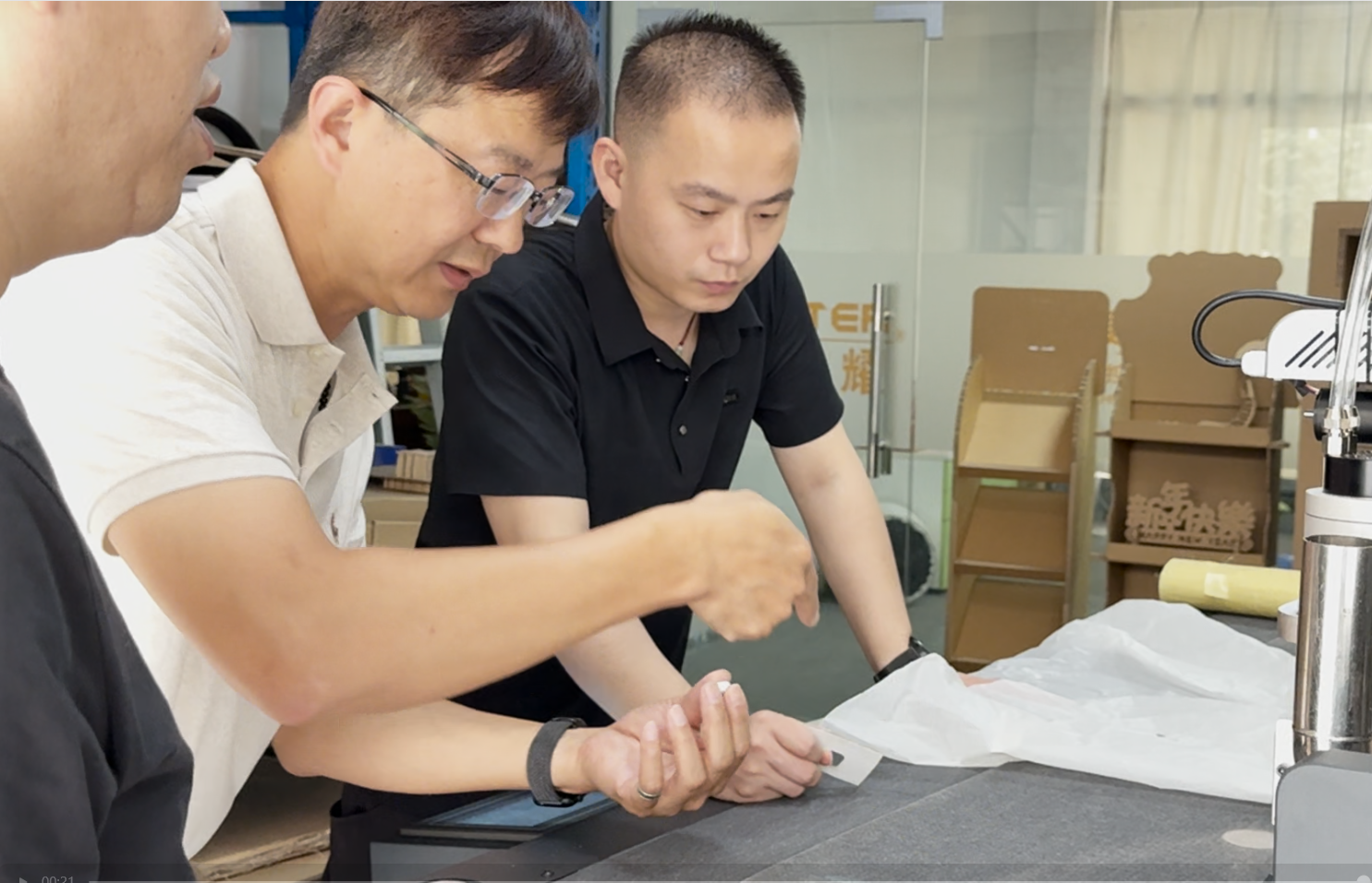 ZCRC dual-head cutter — full machine overview at client facility - 数字切割机