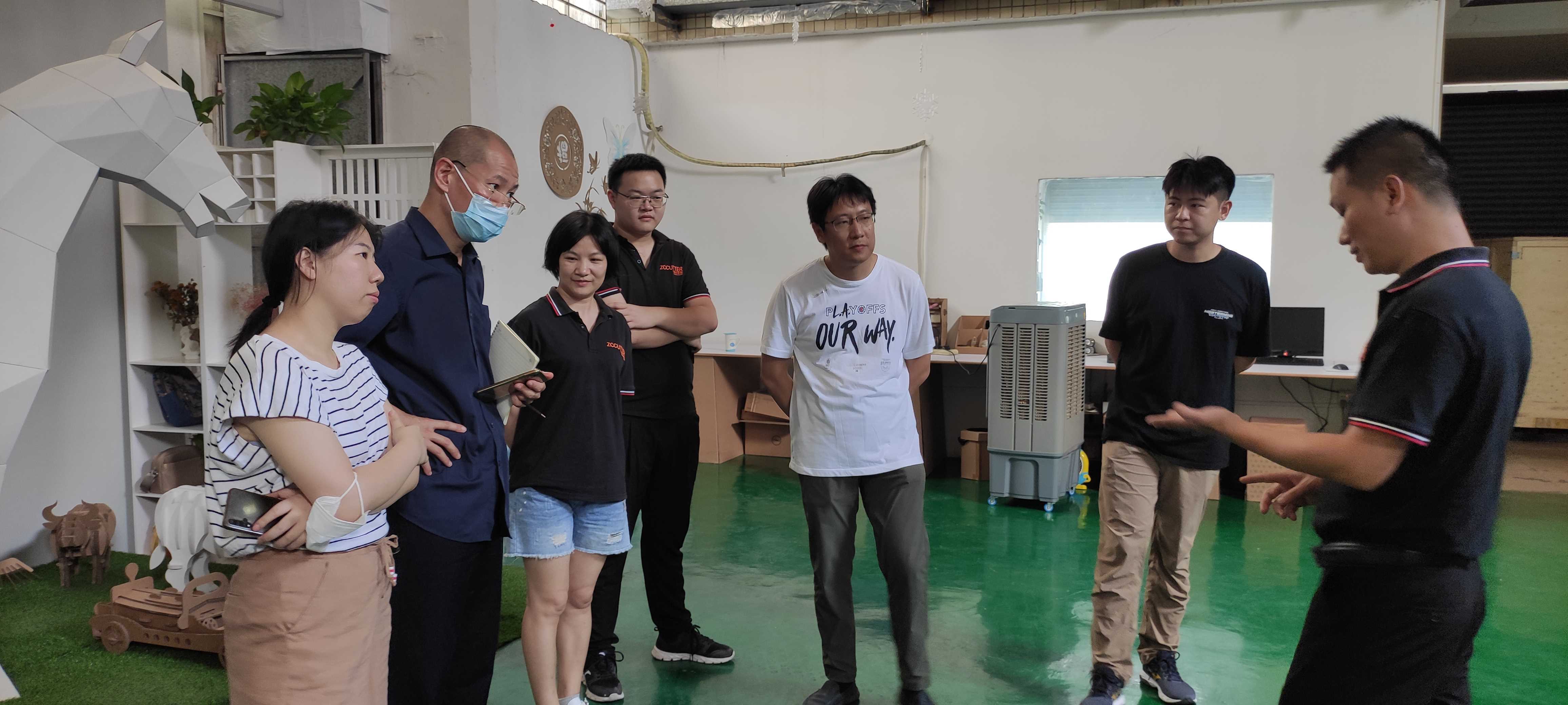 小批量包装定制协同交付中央工厂产线